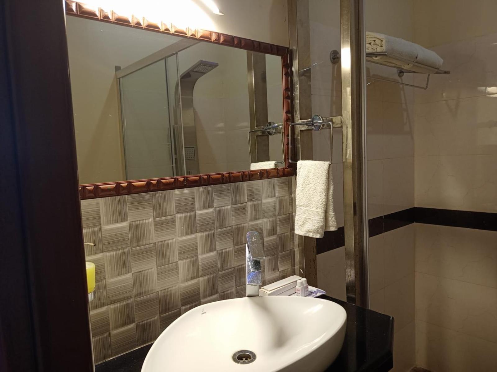 Changs Resort Kaharpara 외부 사진